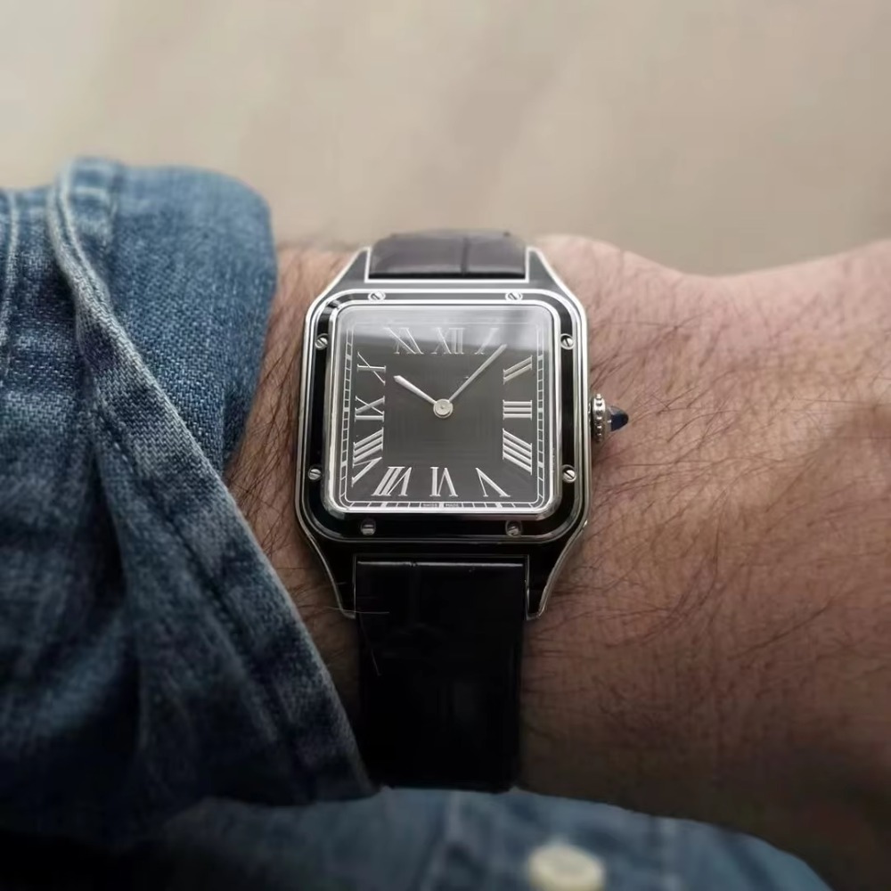15.5mm, 17.5mm, 19mm 크기의 악어 무늬 - Cartier Watch Santos 리뷰 및 가격